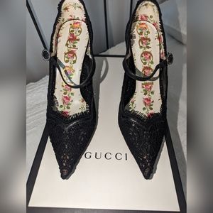 Pink Bottom Gucci pumps